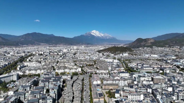 旅游业难熬的那阵子我在丽江古城送外卖
