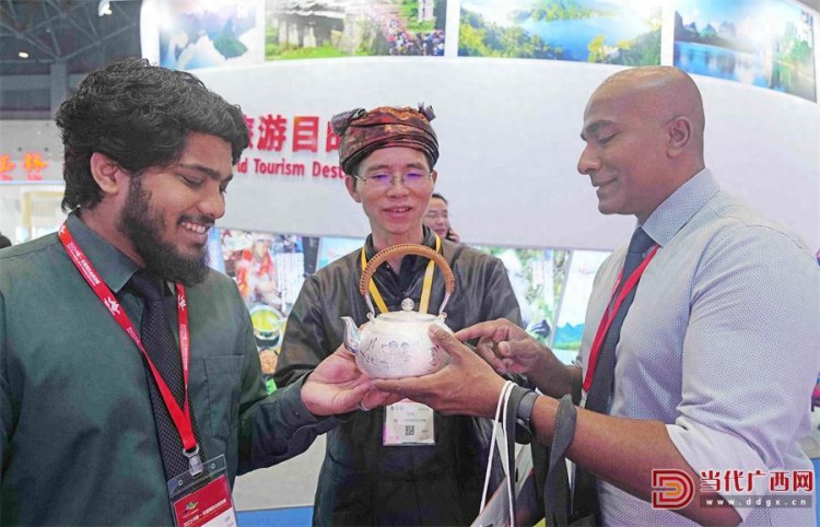 钦州市率先在全国非省会城市开展绩效立法等10则
